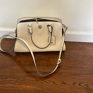 White Tory Burch bag.